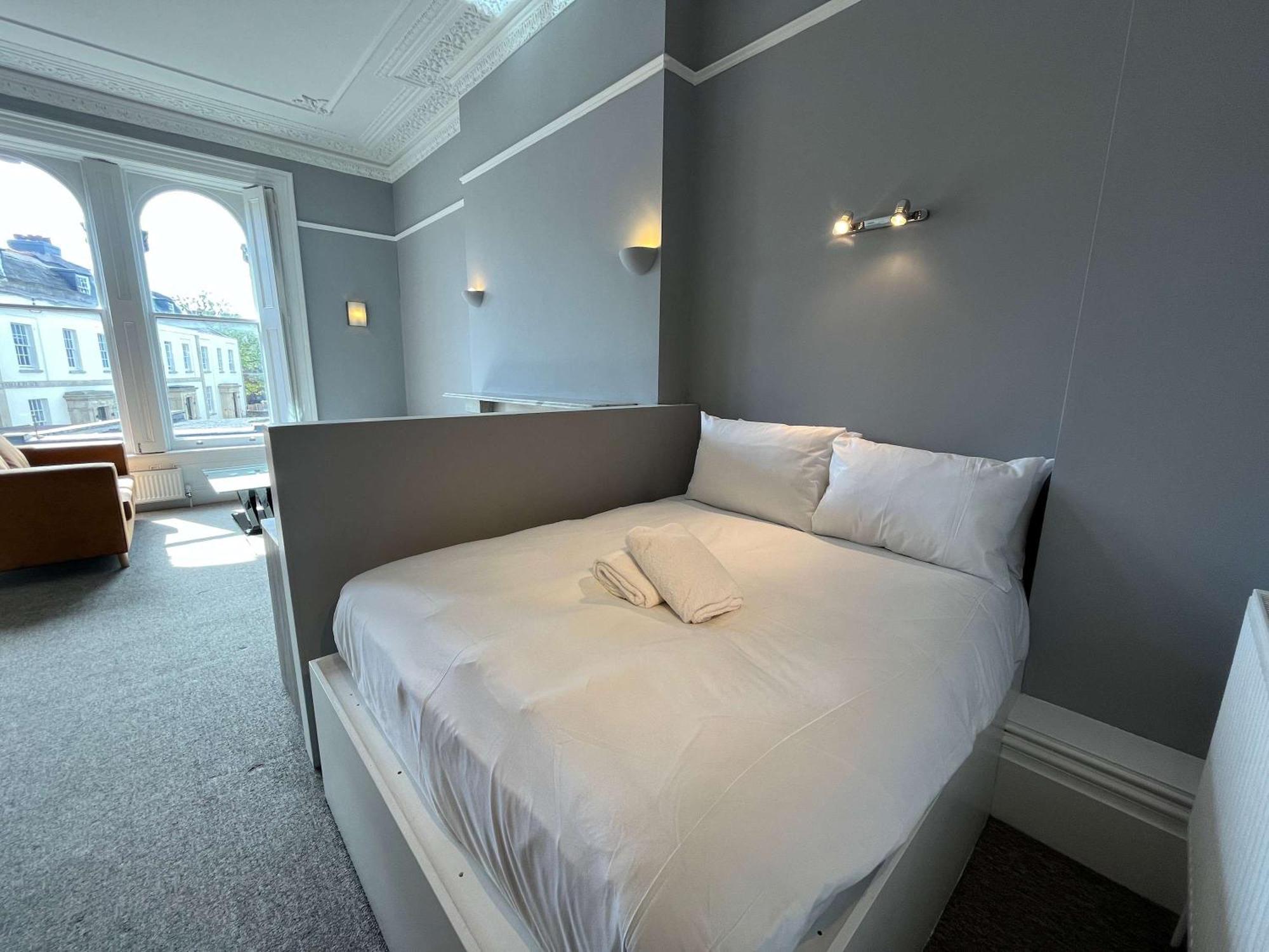 Apartment Flat Two In Cotham Hill *